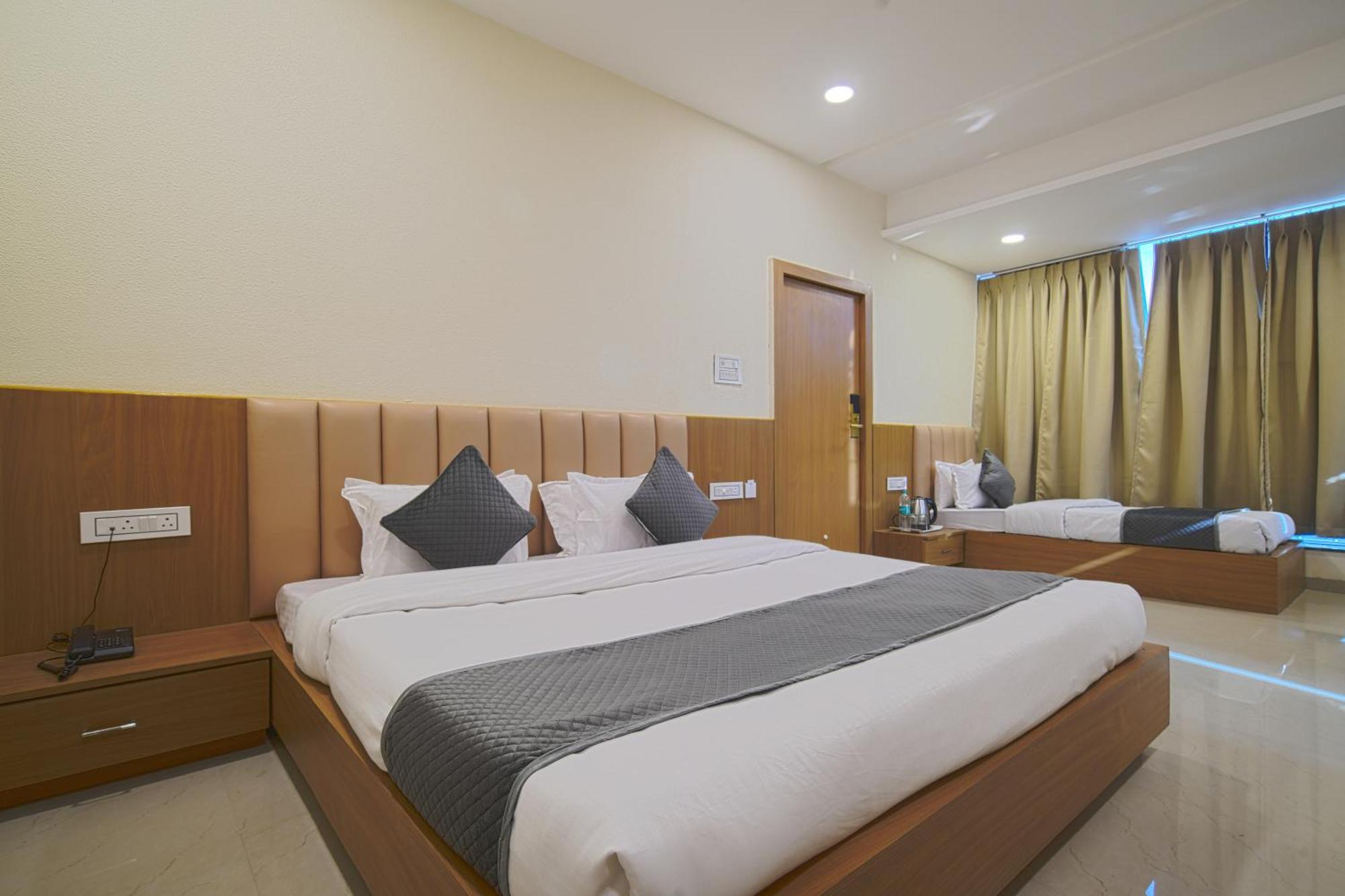 Hotel Shivlok Ujjain Cameră foto