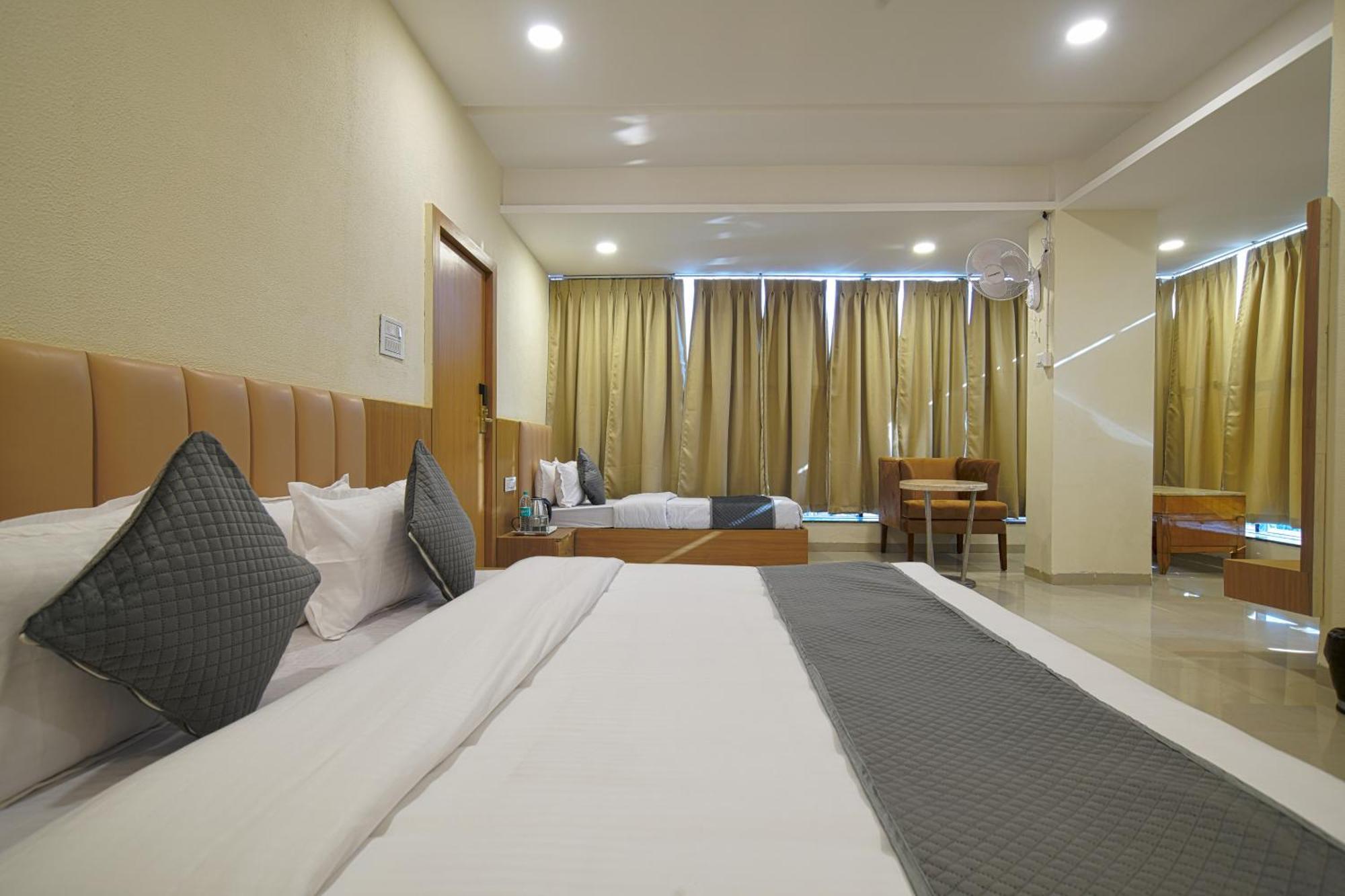 Hotel Shivlok Ujjain Cameră foto